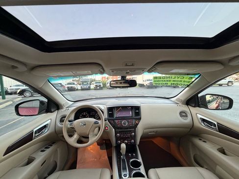 Used 2014 Nissan Pathfinder Platinum w/ Platinum Premium Package AWD/4WD image 19