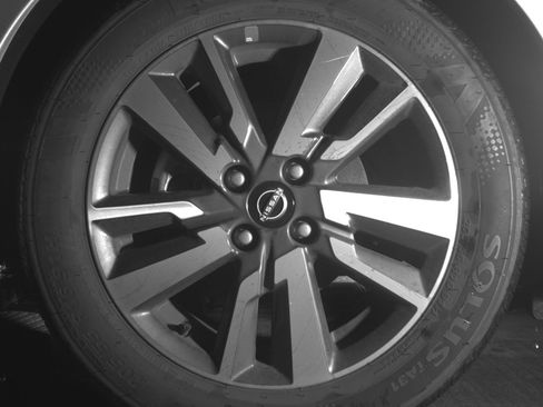 Used 2025 Nissan Versa SV FWD image 12