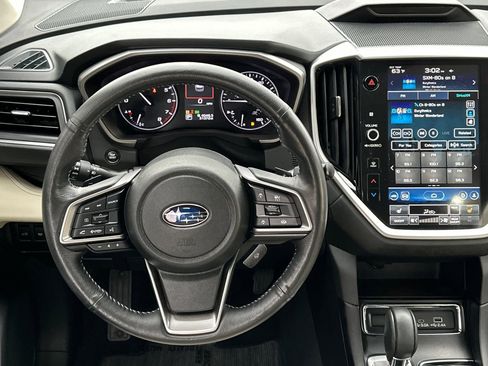 Used 2023 Subaru Ascent Limited image 11