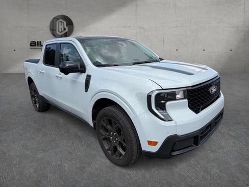 Used 2025 Ford Maverick Lariat w/ Black Appearance Package AWD/4WD image 21