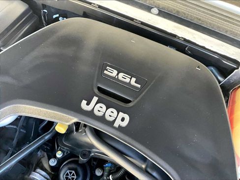 Used 2020 Jeep Wrangler Unlimited Rubicon AWD/4WD image 31