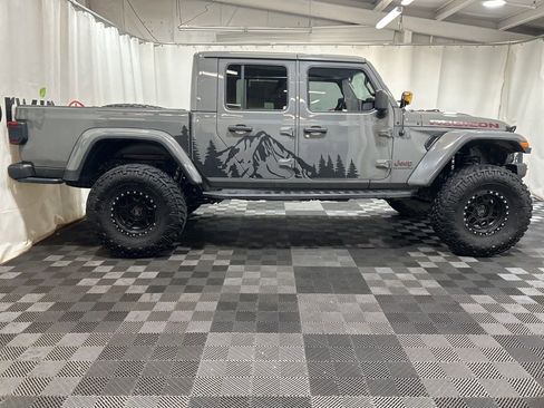 Used 2021 Jeep Gladiator Rubicon image 10