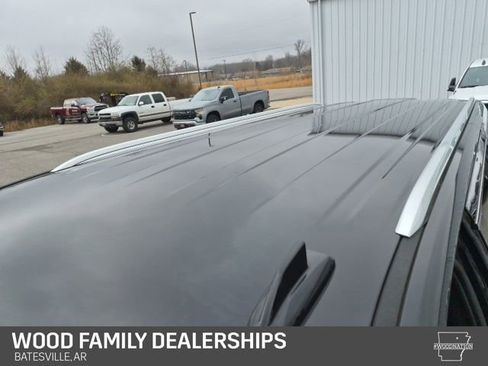 Used 2022 GMC Yukon XL SLE image 7