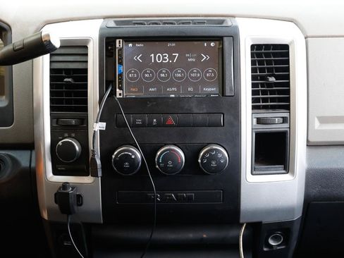 Used 2010 Dodge Ram 1500 Truck SLT w/ Remote Start & Security Group AWD/4WD image 32