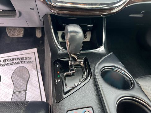 Used 2014 Toyota Avalon Limited FWD image 21