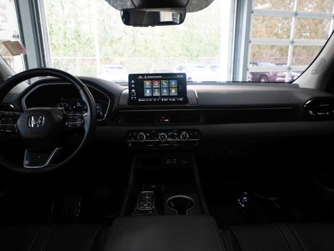 Used 2023 Honda Pilot Elite image 20