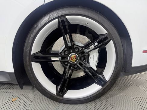 Certified 2024 Porsche Taycan GTS image 12