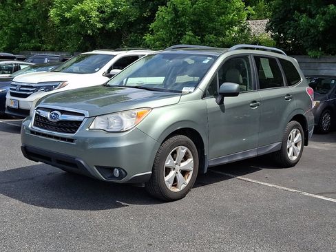 Used 2014 Subaru Forester 2.5i Limited w/ Popular Package #2 AWD/4WD image 2