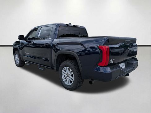 Used 2023 Toyota Tundra SR5 w/ SR5 Convenience Package AWD/4WD image 6