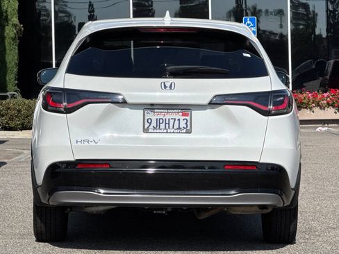 Certified 2024 Honda HR-V EX-L image 5
