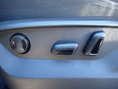 Used 2018 Volkswagen Atlas SE image 23