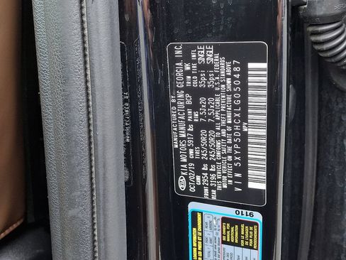 Used 2020 Kia Telluride SX w/ SX Prestige Package AWD/4WD image 29