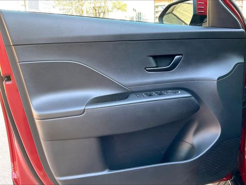 Certified 2025 Hyundai Kona SEL image 20