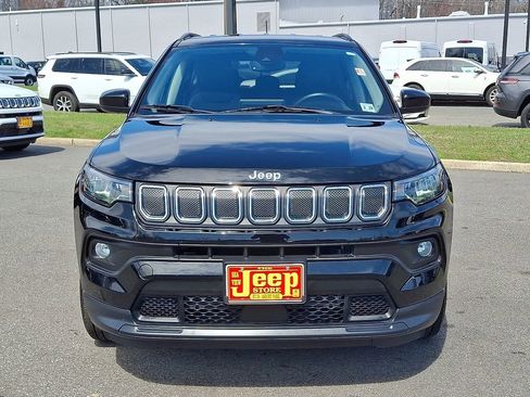 Certified 2022 Jeep Compass Latitude w/ Convenience Group image 2