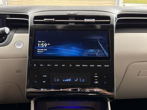 Used 2022 Hyundai Tucson Limited w/ Cargo Package AWD/4WD image 18