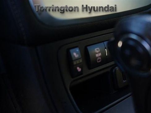 Used 2016 GMC Acadia SLE image 24