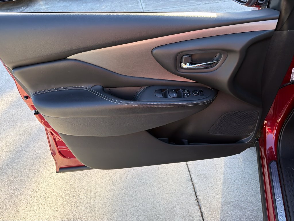 Used 2019 Nissan Murano S AWD/4WD image 16