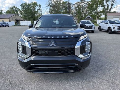 New 2026 Mitsubishi Outlander LE AWD/4WD image 11