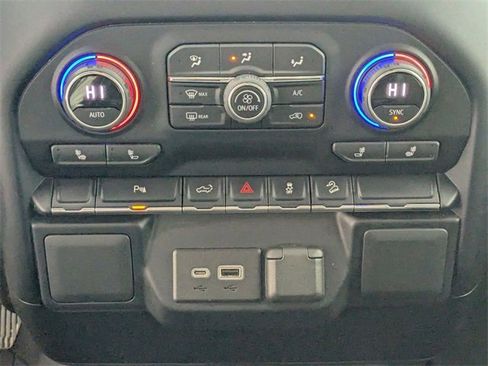 Certified 2022 Chevrolet Silverado 1500 RST image 22