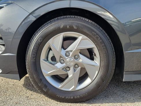 Used 2025 Hyundai Sonata SE FWD image 6