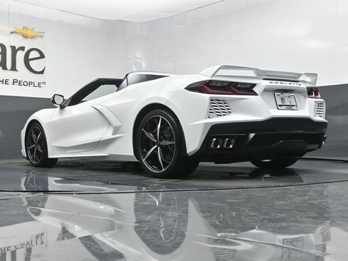 Used 2021 Chevrolet Corvette Stingray Premium Conv w/ Z51 Performance Package RWD image 5