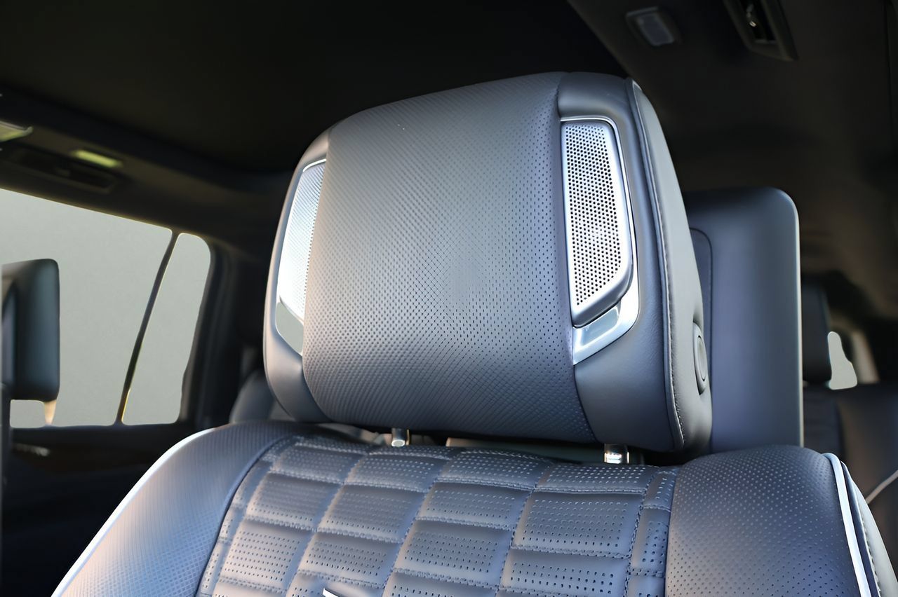 Certified 2024 Cadillac Escalade ESV Sport Platinum w/ LPO, ONYX Package AWD/4WD image 14