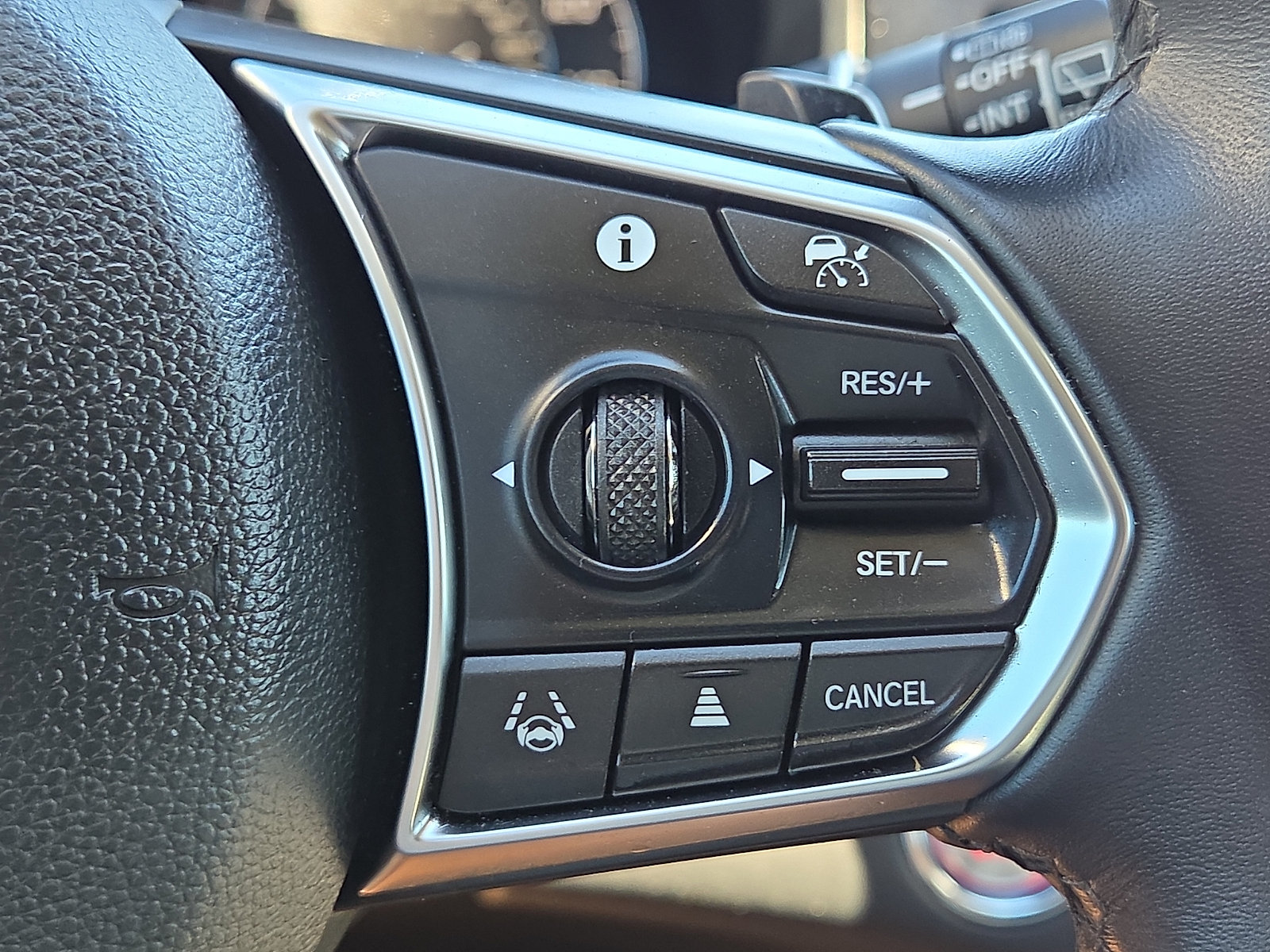 Used 2023 Acura RDX w/ Technology Package AWD/4WD image 22