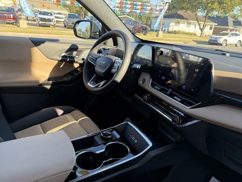 New 2026 Chevrolet Equinox ACTIV w/ Convenience Package III image 56