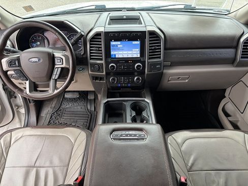 Used 2019 Ford F350 Limited image 20