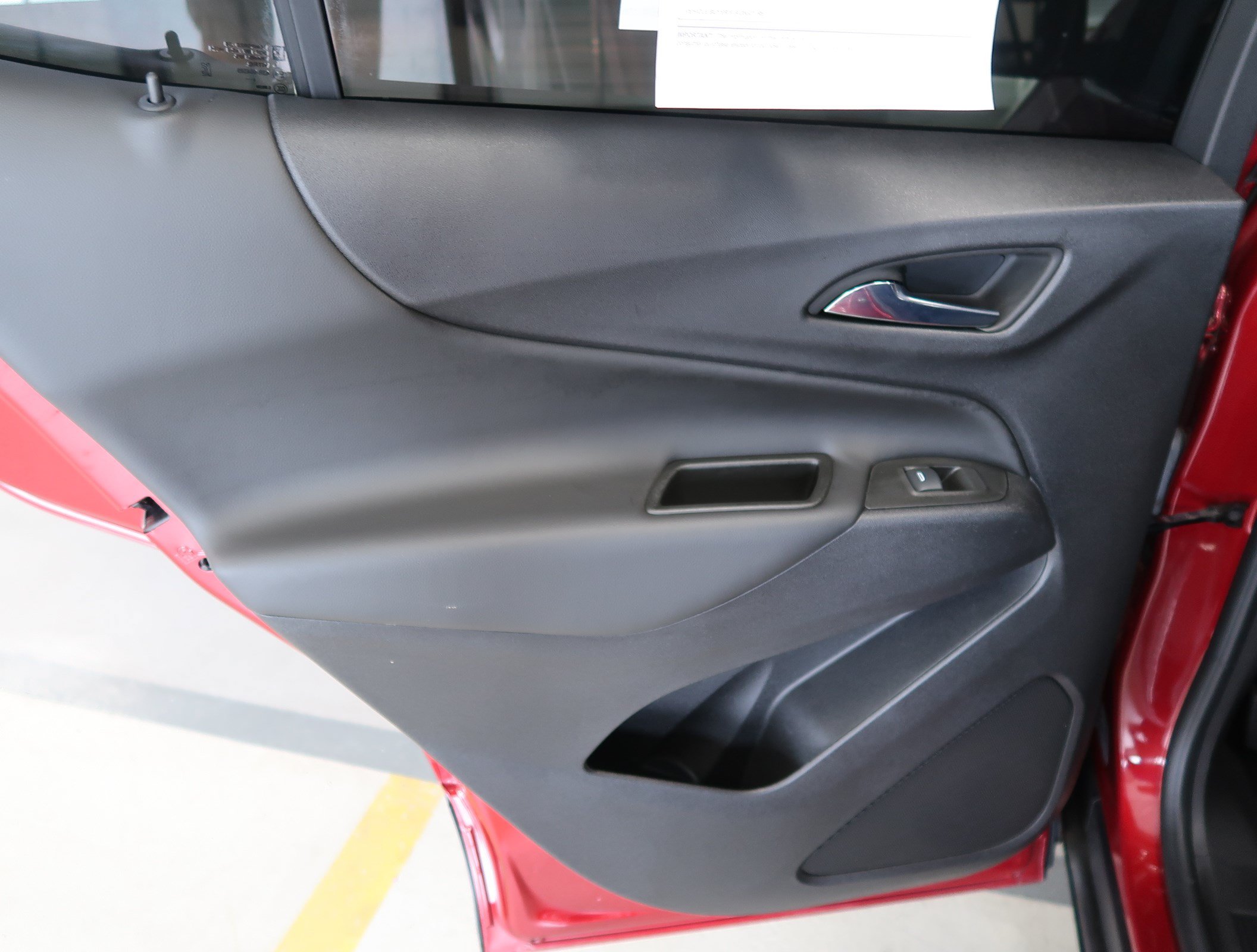 Used 2023 Chevrolet Equinox LT FWD image 36