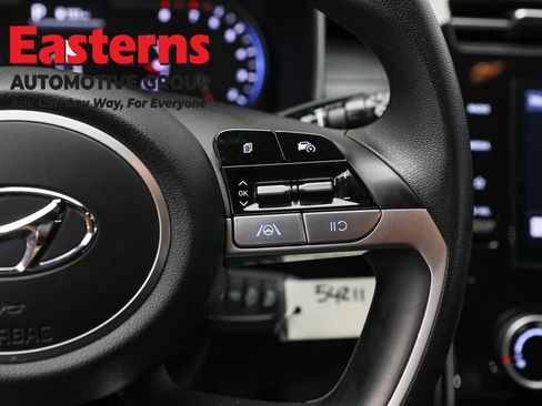 Used 2024 Hyundai Santa Cruz SE image 16