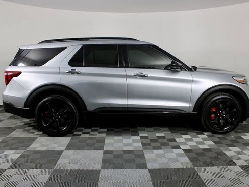 Used 2023 Ford Explorer ST w/ Equipment Group 401A image 10