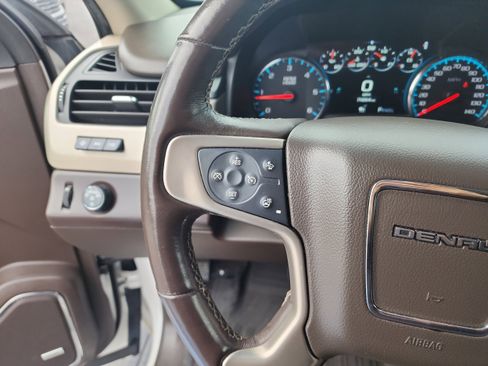 Used 2019 GMC Yukon Denali w/ Denali Ultimate Package image 25