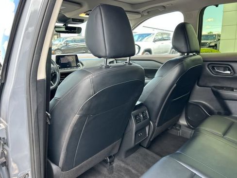 Used 2023 Nissan Rogue SV w/ SV Premium B Package AWD/4WD image 21