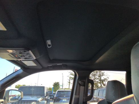 Used 2025 Toyota Tacoma TRD Pro AWD/4WD image 21