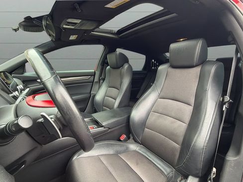 Used 2018 Honda Accord Sport image 25