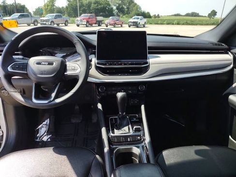 Used 2024 Jeep Compass Limited AWD/4WD image 13