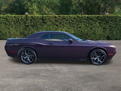 Used 2020 Dodge Challenger SXT w/ Plus Package image 3