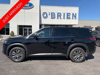 Used 2023 Nissan Pathfinder S
