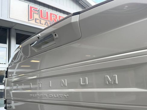 Used 2022 Ford F450 Platinum w/ FX4 Off-Road Package AWD/4WD image 9