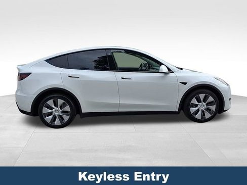 Used 2021 Tesla Model Y Long Range AWD/4WD image 9
