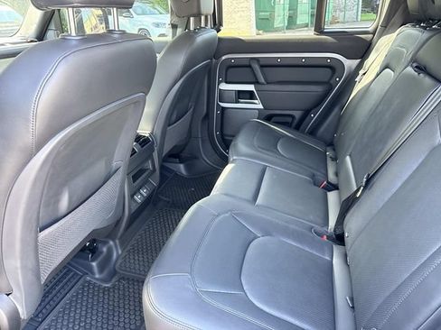 Used 2024 Land Rover Defender 110 SE AWD/4WD image 11