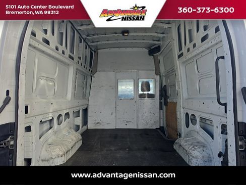 Used 2017 Nissan NV 2500 S RWD image 18