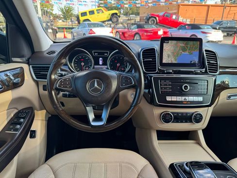 Used 2018 Mercedes-Benz GLE 350 image 28