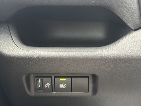 Used 2025 Toyota RAV4 LE image 30