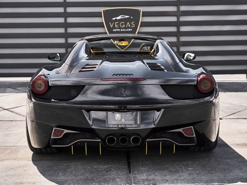 Used 2013 Ferrari 458 Spider RWD image 20