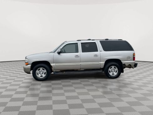 Used 2005 Chevrolet Suburban LT w/ Preferred Equipment Group image 5
