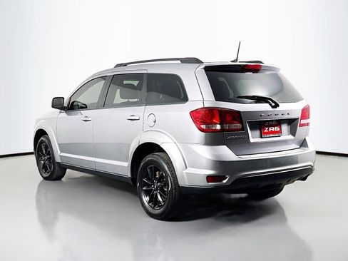 Used 2019 Dodge Journey SE w/ Connectivity Group image 3