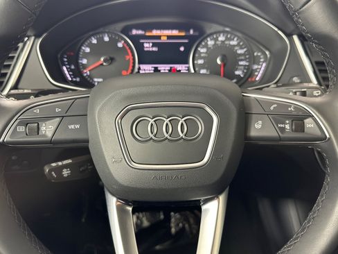 Used 2023 Audi Q5 2.0T Premium w/ Convenience Package image 21