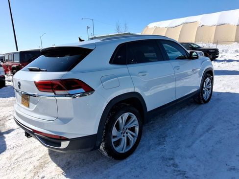 Used 2020 Volkswagen Atlas Cross Sport SE image 8